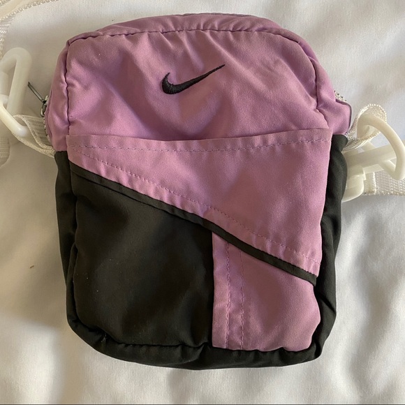 Nike Crossbody Bag - Picture 2 of 5